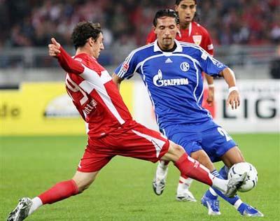 球中场的进 球中场的进